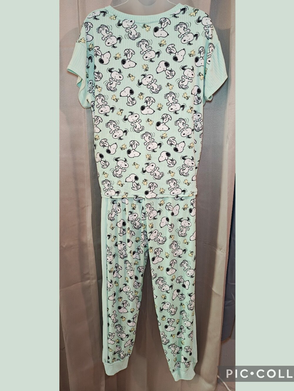 🐶Peanuts Snoopy & Woodstock Ribbed 2-Piece Short Sleeve and Jogger Pajama Set🐶 - Picture 5 of 8